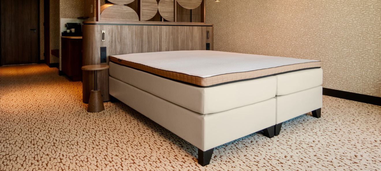 Hotelboxspring met Topper Comfort 160 x 200 cm