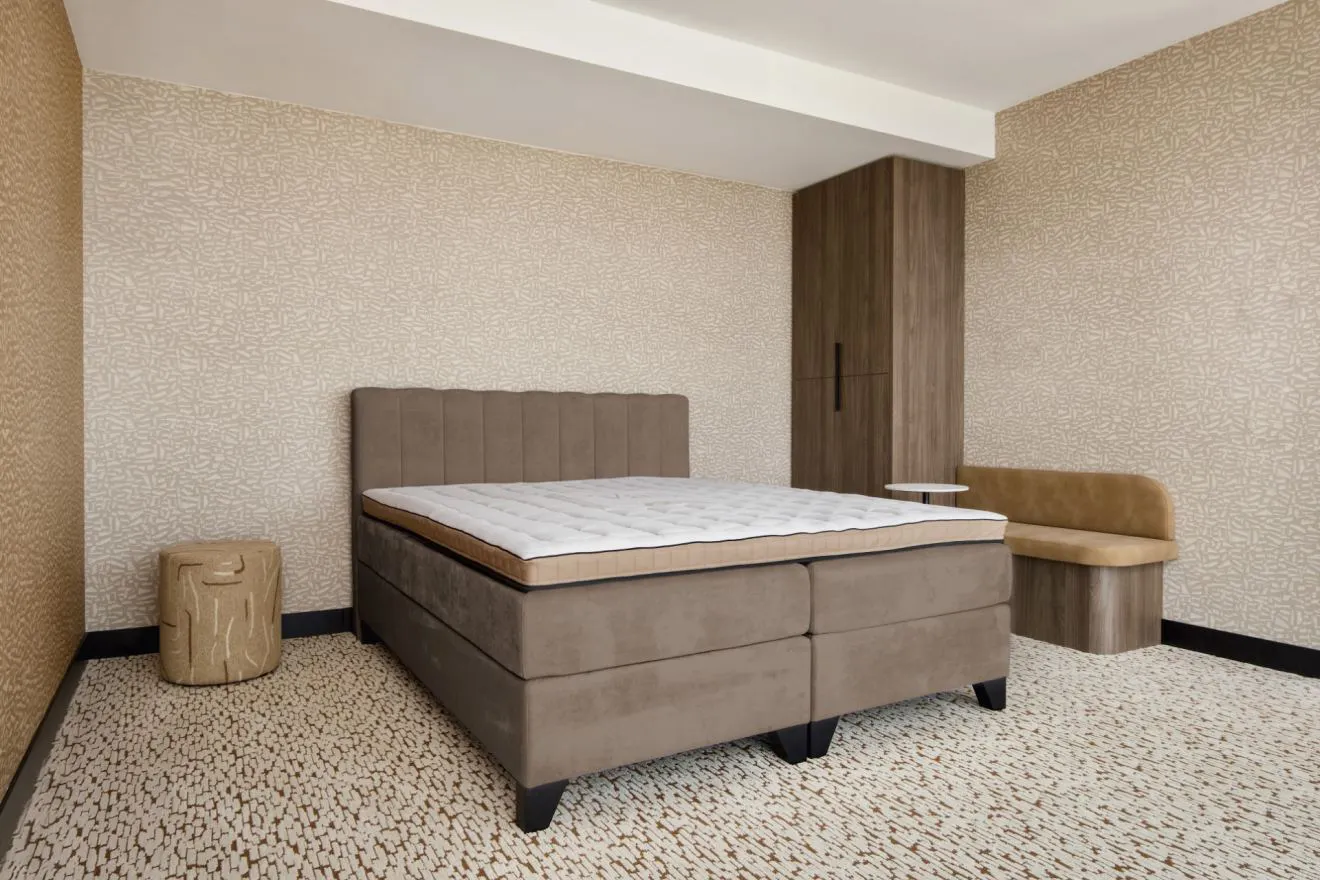 Hotelboxspring Suite met Topper Luxury