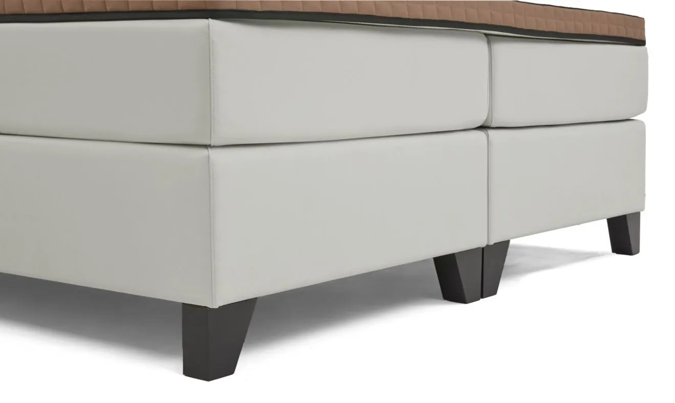 Hotelboxspring Essential met Topper Comfort