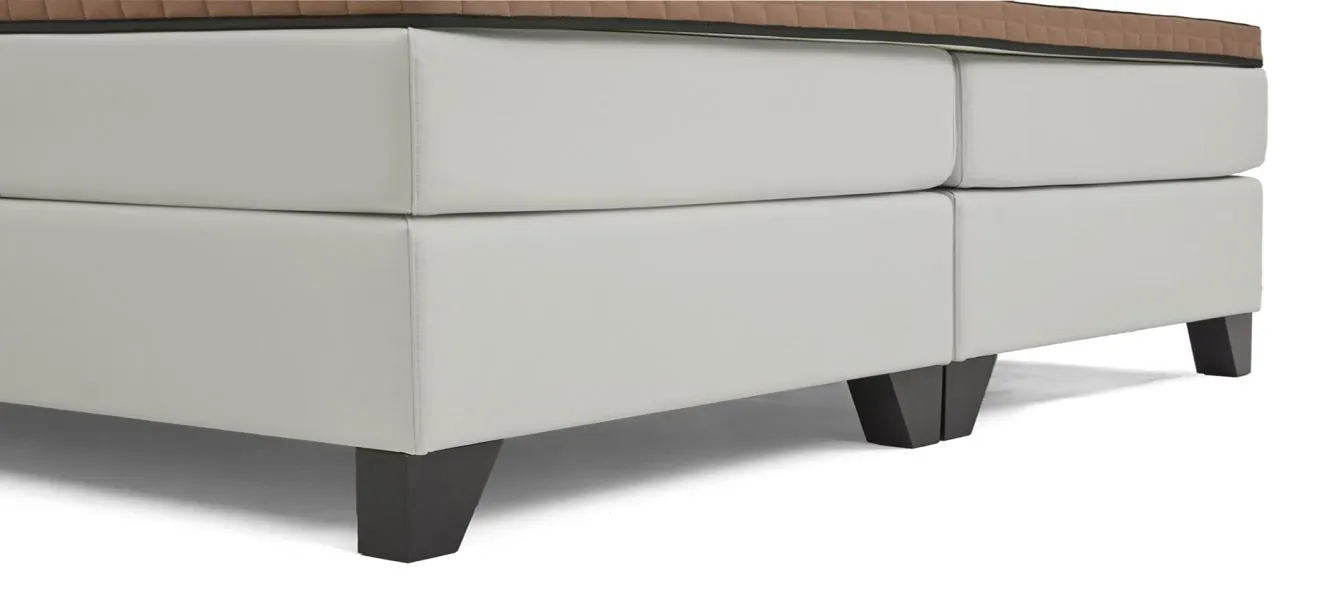 Hotelboxspring Essential met Topper Luxury