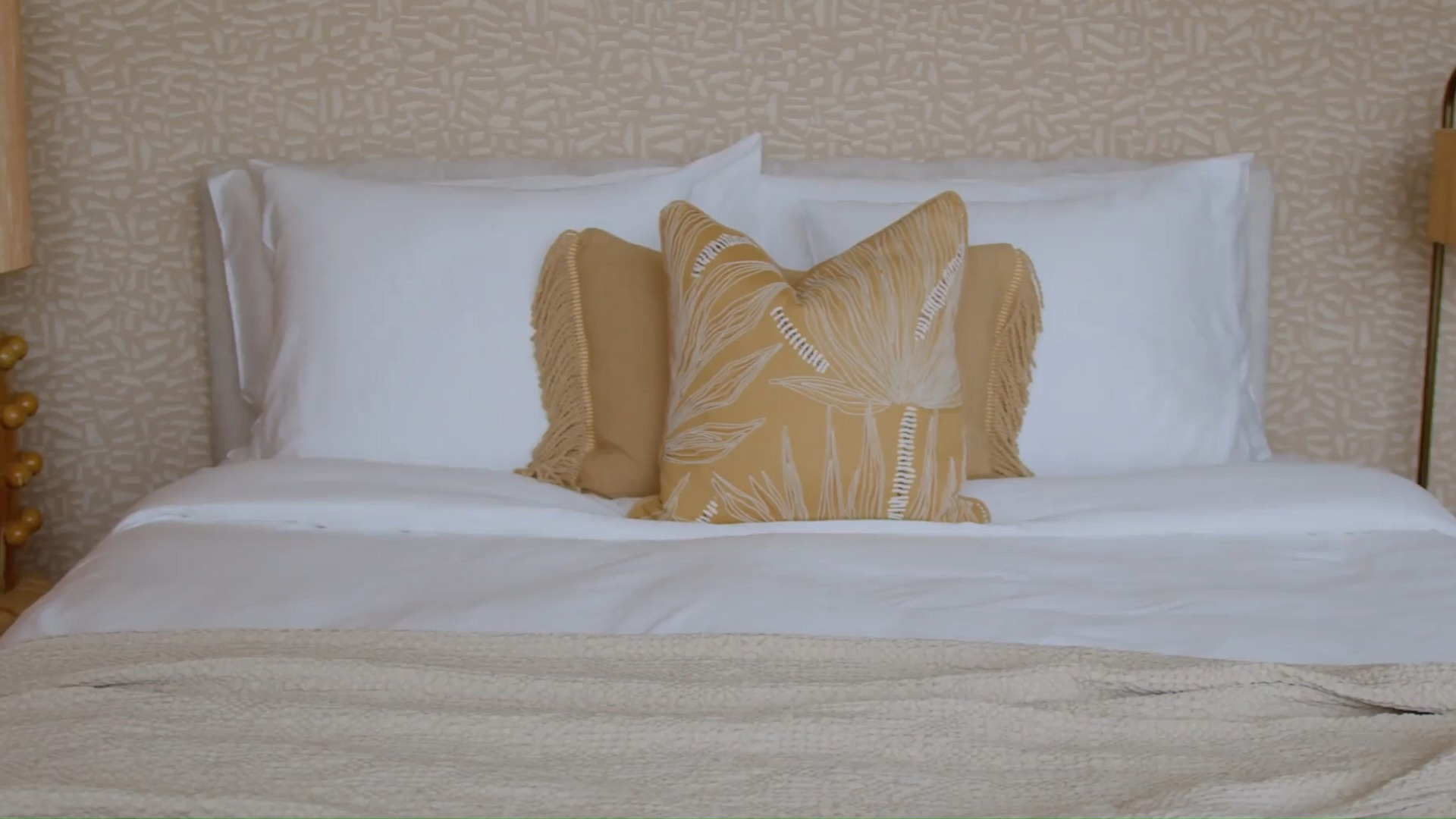 M line x Valk Exclusief